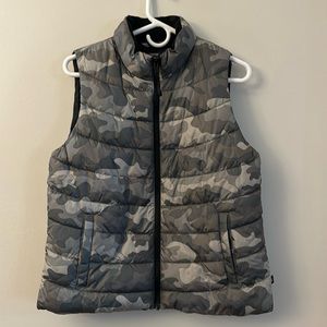 Gap cold control vest